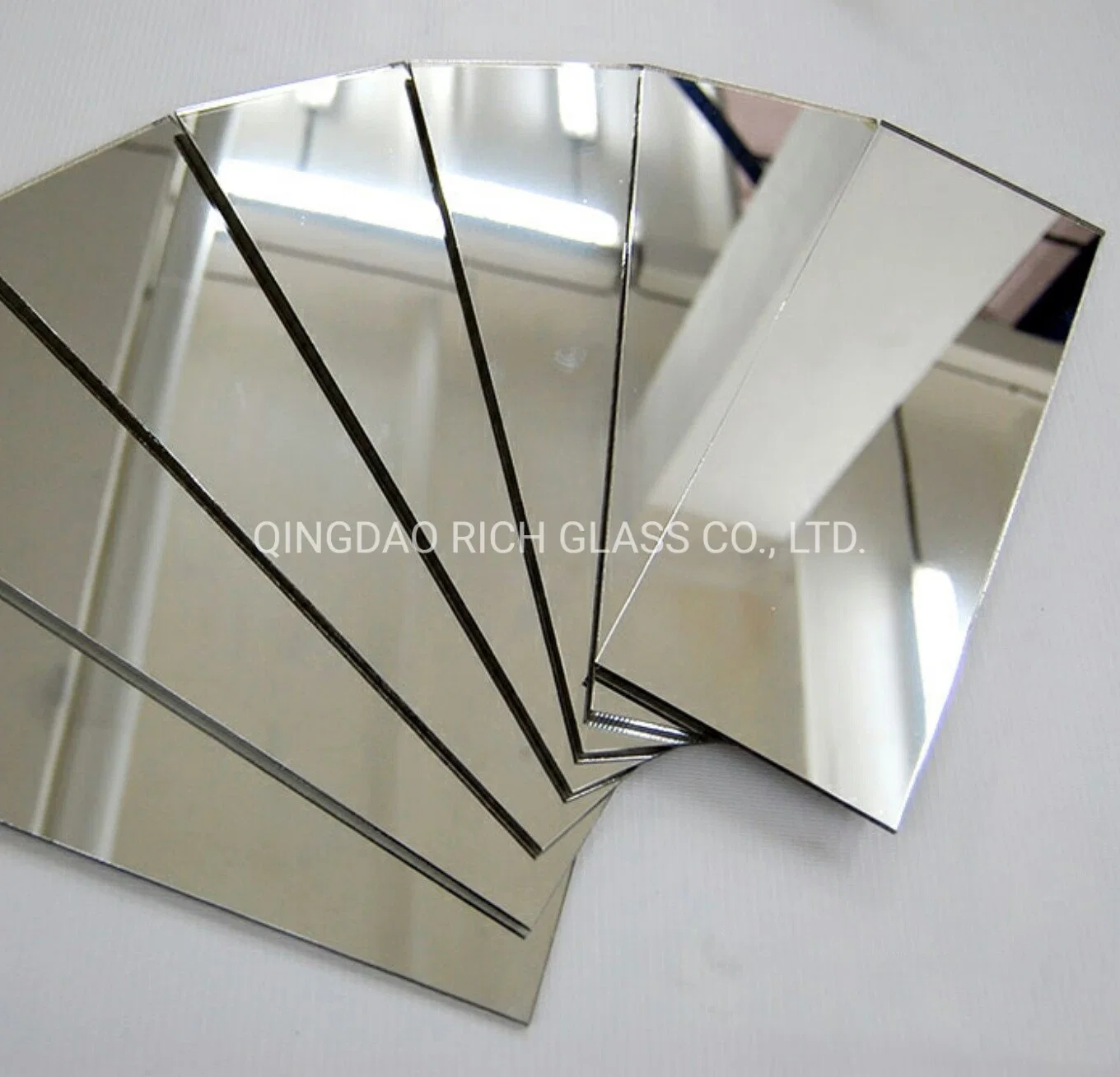 prix d'usine Extra-clair miroir en aluminium argenté de Flottement double revêtement 1.8mm 2mm 2,7 mm 3 mm