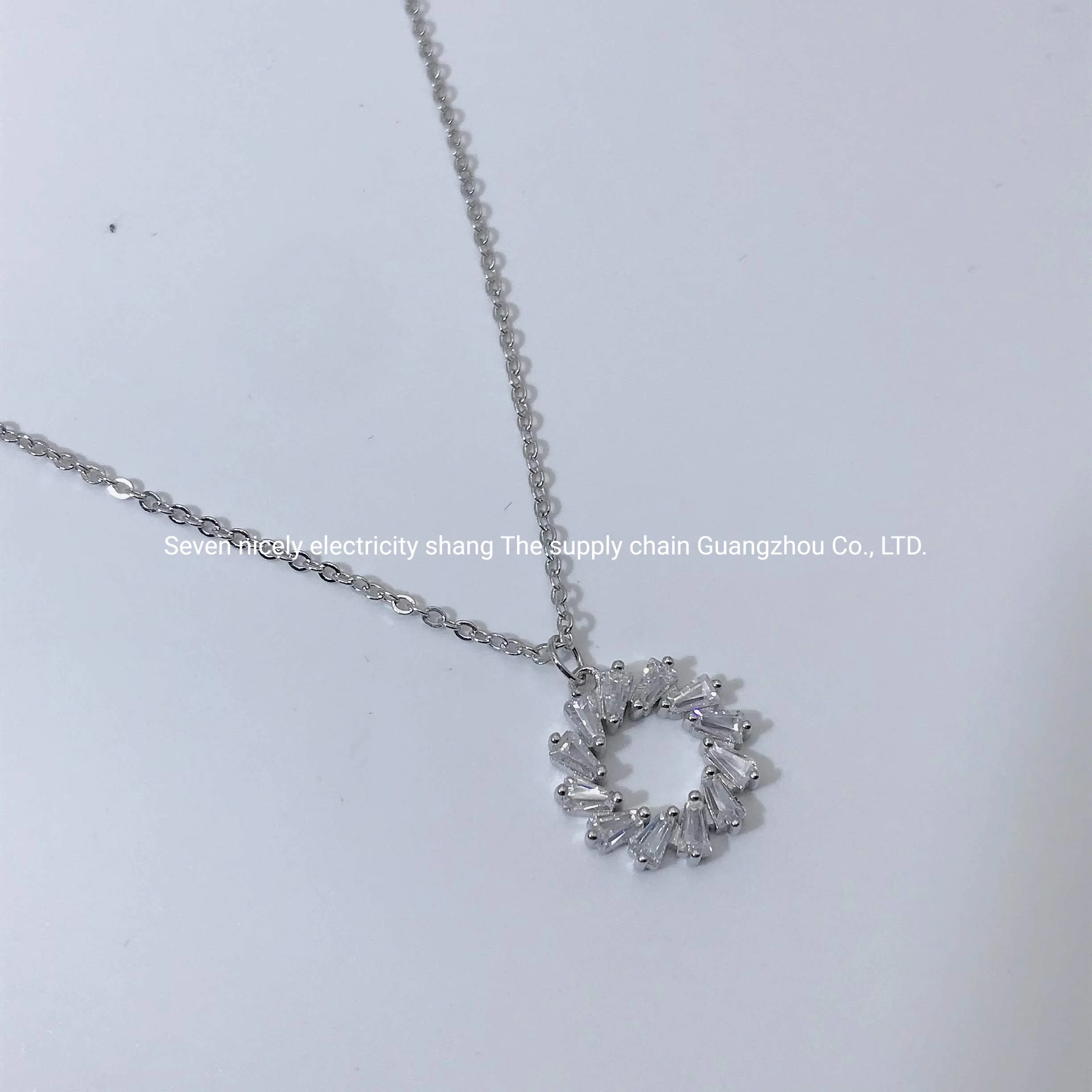 Collier en croix prix d'usine 925 en argent de haute qualité Guangzhou Bijoux