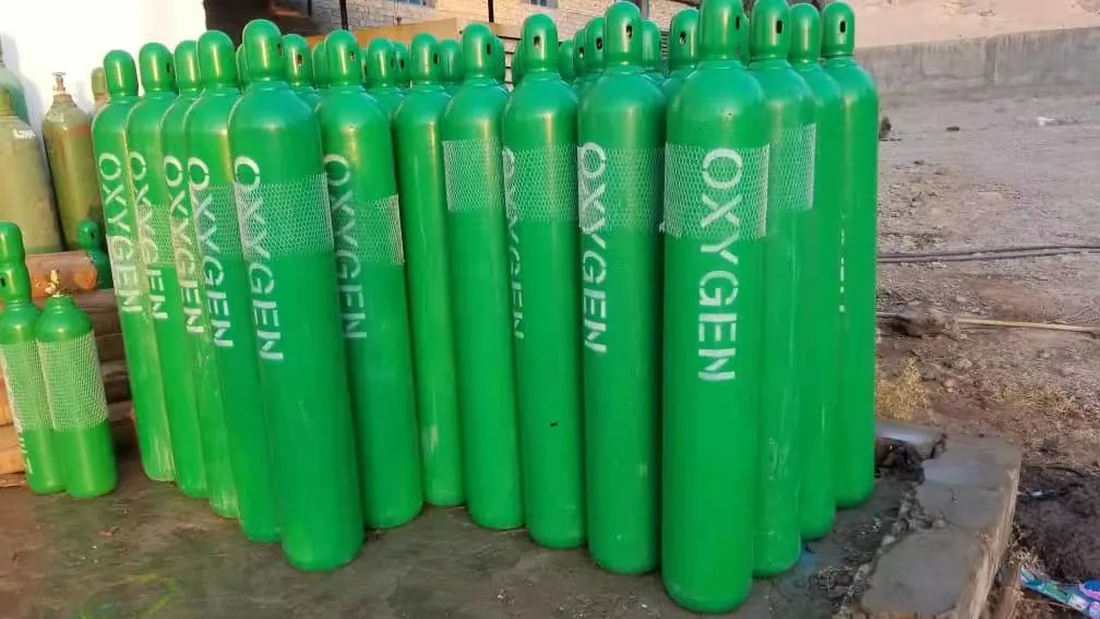 40L200bar 5.2mm High Pressure Vessel Seamless Steel Oxygen Gas Cylinder with Qf-6A/Wo 55 Valve