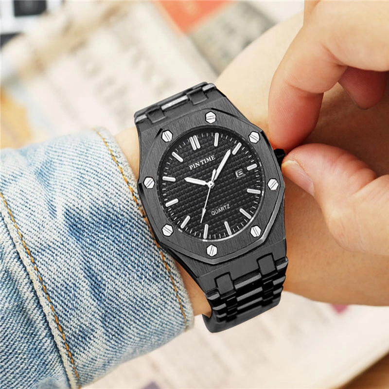 Modische Herren′ S Uhr Alloy Armband Achteck mit Schraube dekorativ Wasserdichte Quarzuhr mit Ring (CFWT-005)