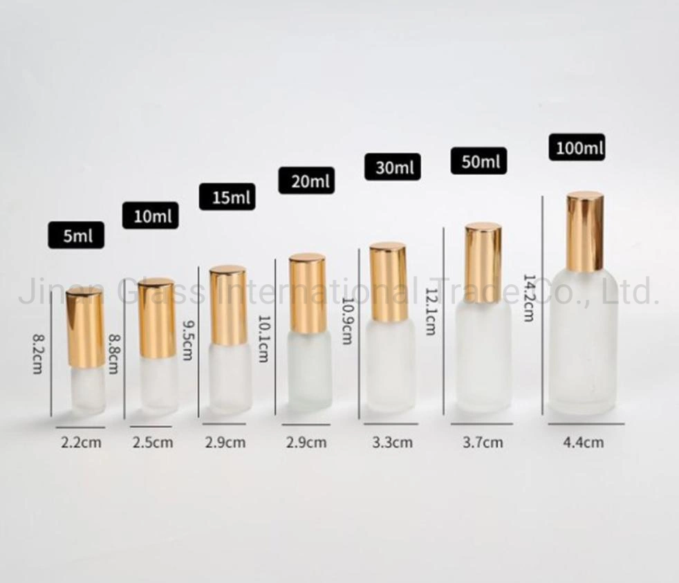 Frosted Glass Pressing Skin Care Products Into Empty Cosmetic Bottles Glass Pipe