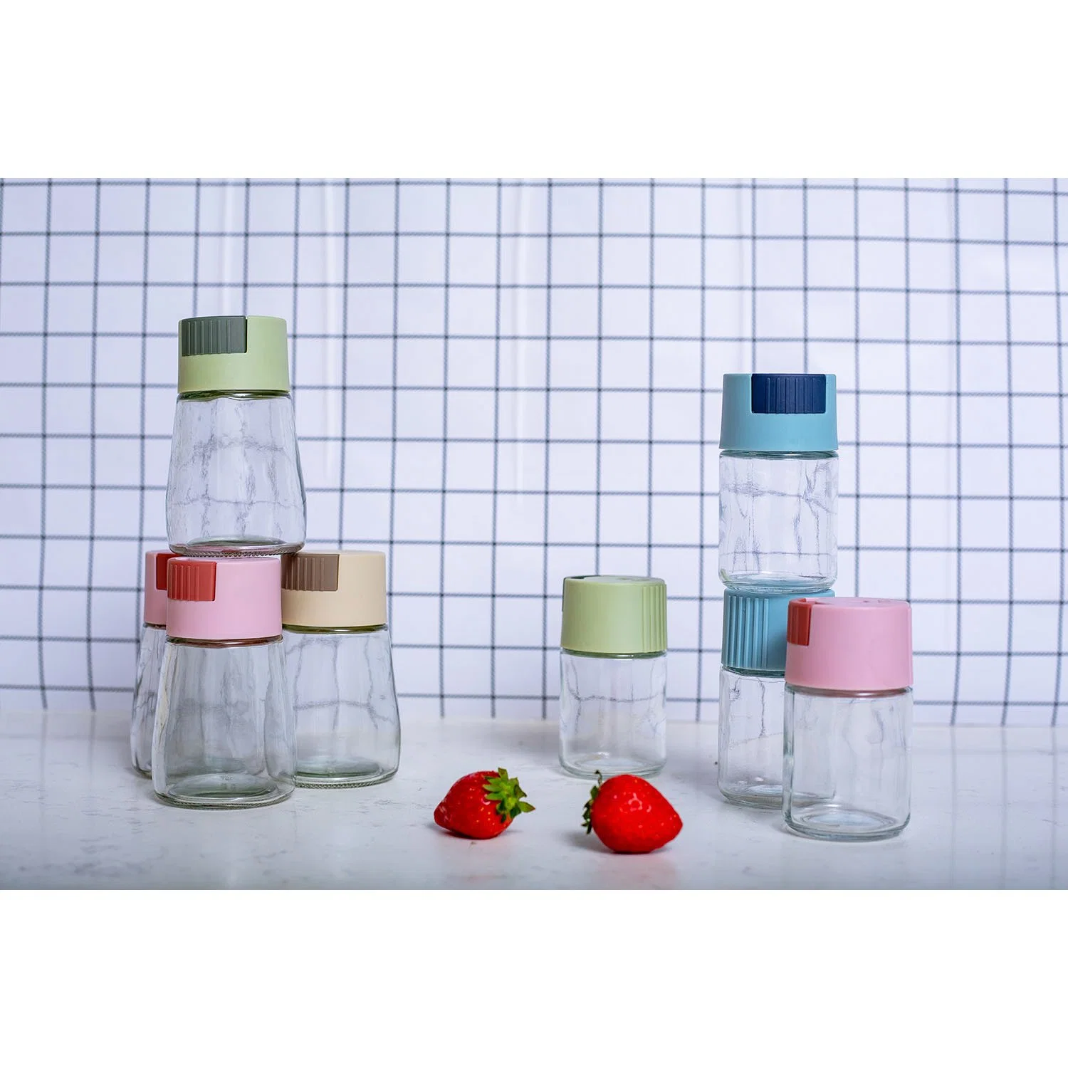 Kitchen Metering Salt Bottle Push-Type Salt Control Bottle Moisture-Proof Kitchen Glass Bottle Vanilla and Spice Tool