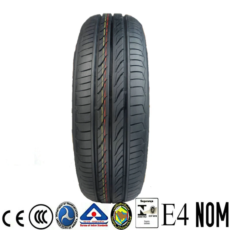 Factory Wholesale/Supplier DOT PCR Tyre / UHP /Pickup Tire /at /Mt Light Truck Tires / PCR Tyres / Radial Car Tyres (215/45R17)