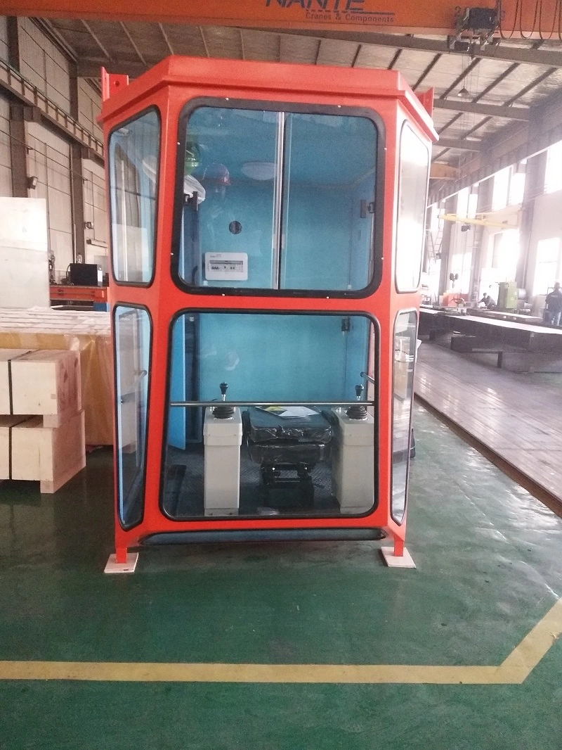 Ntc Crane Cabin/Control Console Seats and Control Box Are Mounted on a Swivel Base