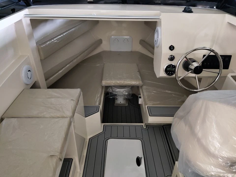 High Speed Offshore Aluminum Motor Watercraft Cabin Boat for Leisure