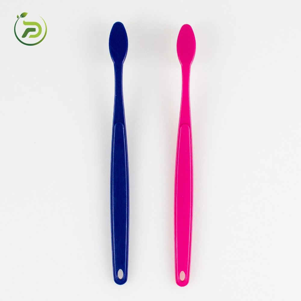 Blue Toothbrush PP Plastics Handle and Nylon Bristle for Personal Oral Care