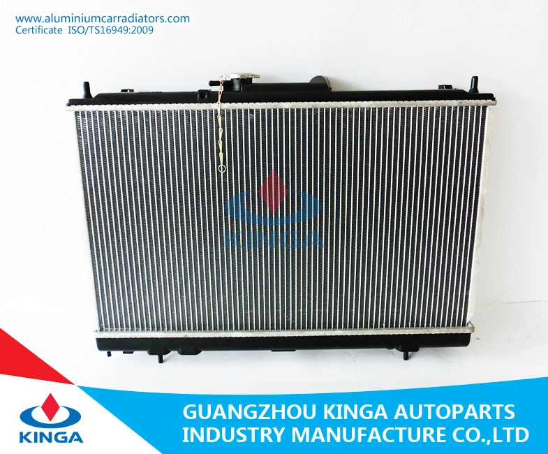 Zhonghua alquiler de auto piezas de repuesto Tanque de agua de radiador de aluminio en la transmisión