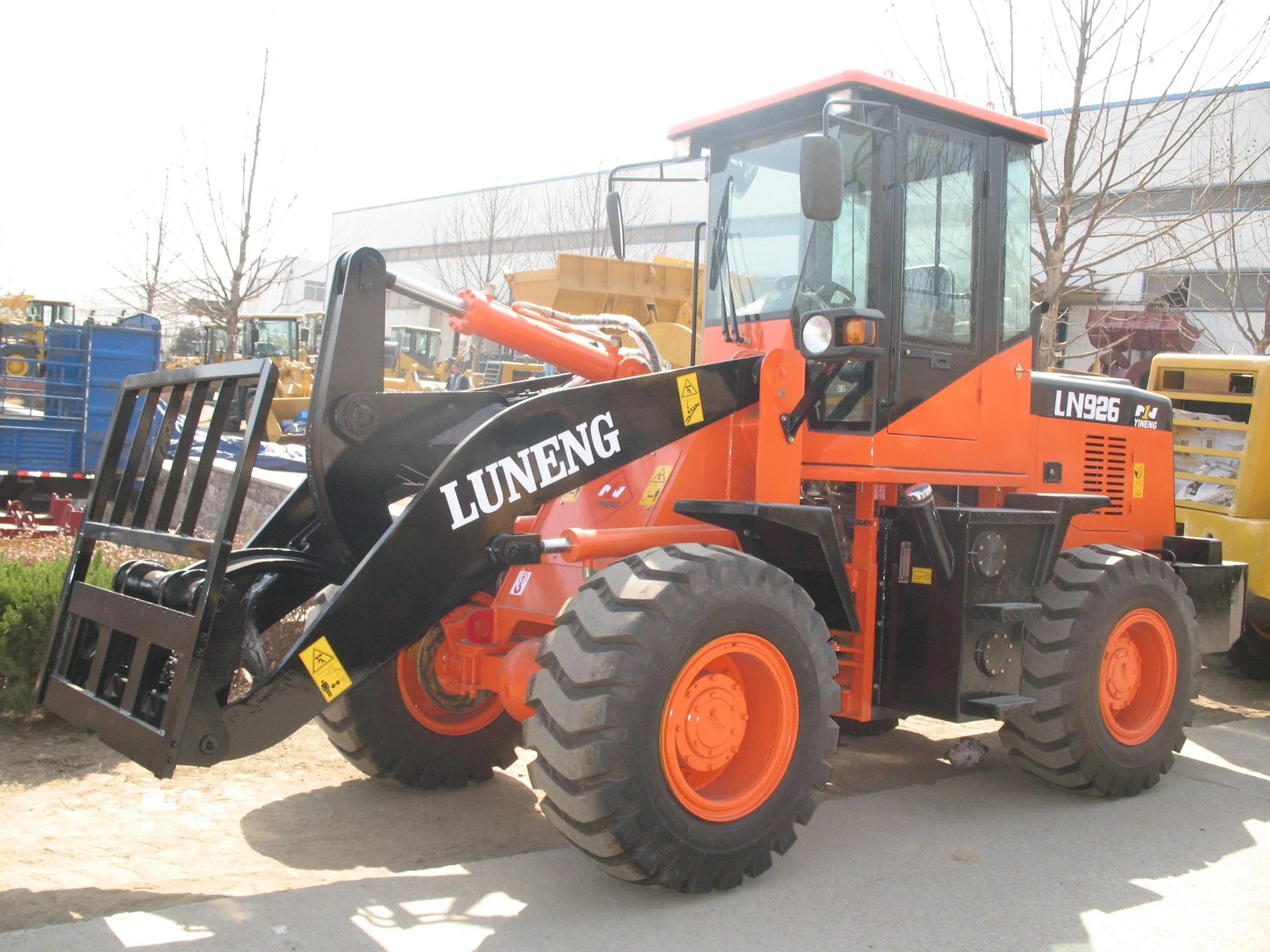 2 à 5 tonne off-road chariot élévateur à fourche pour la vente de terrain CE approuvé