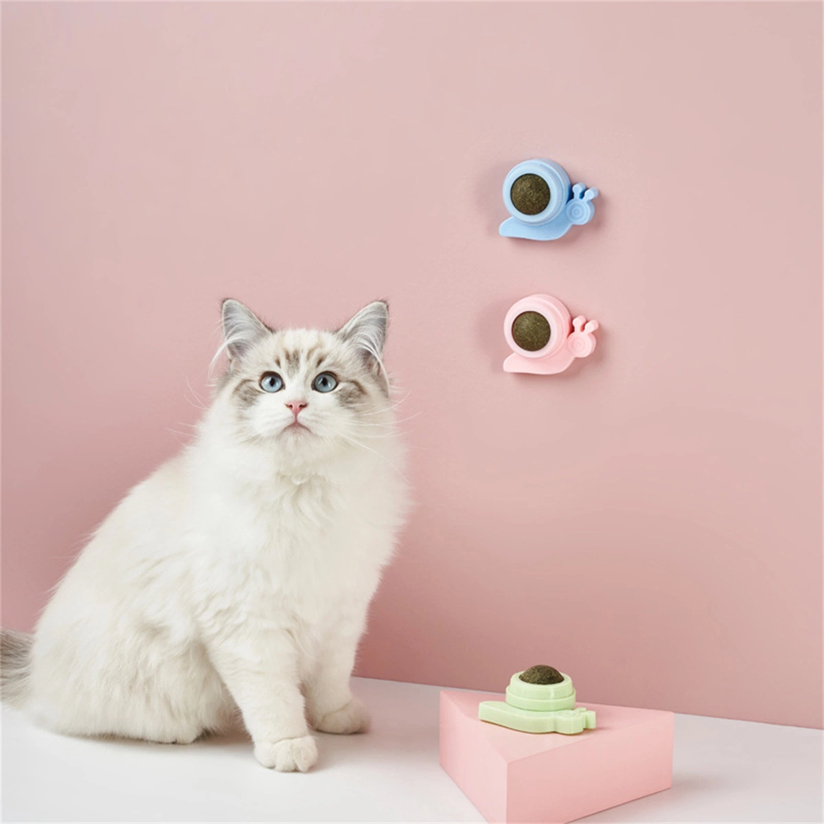 Wall Teeth Cleaning Cute Pet Rotatable Avocado Shape Cat Mint Catnip Ball Toy