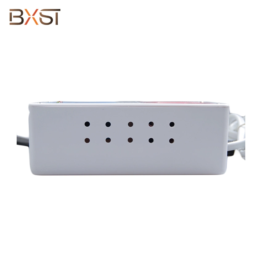 Bxst-V022-D 220V Voltage Protector with Display