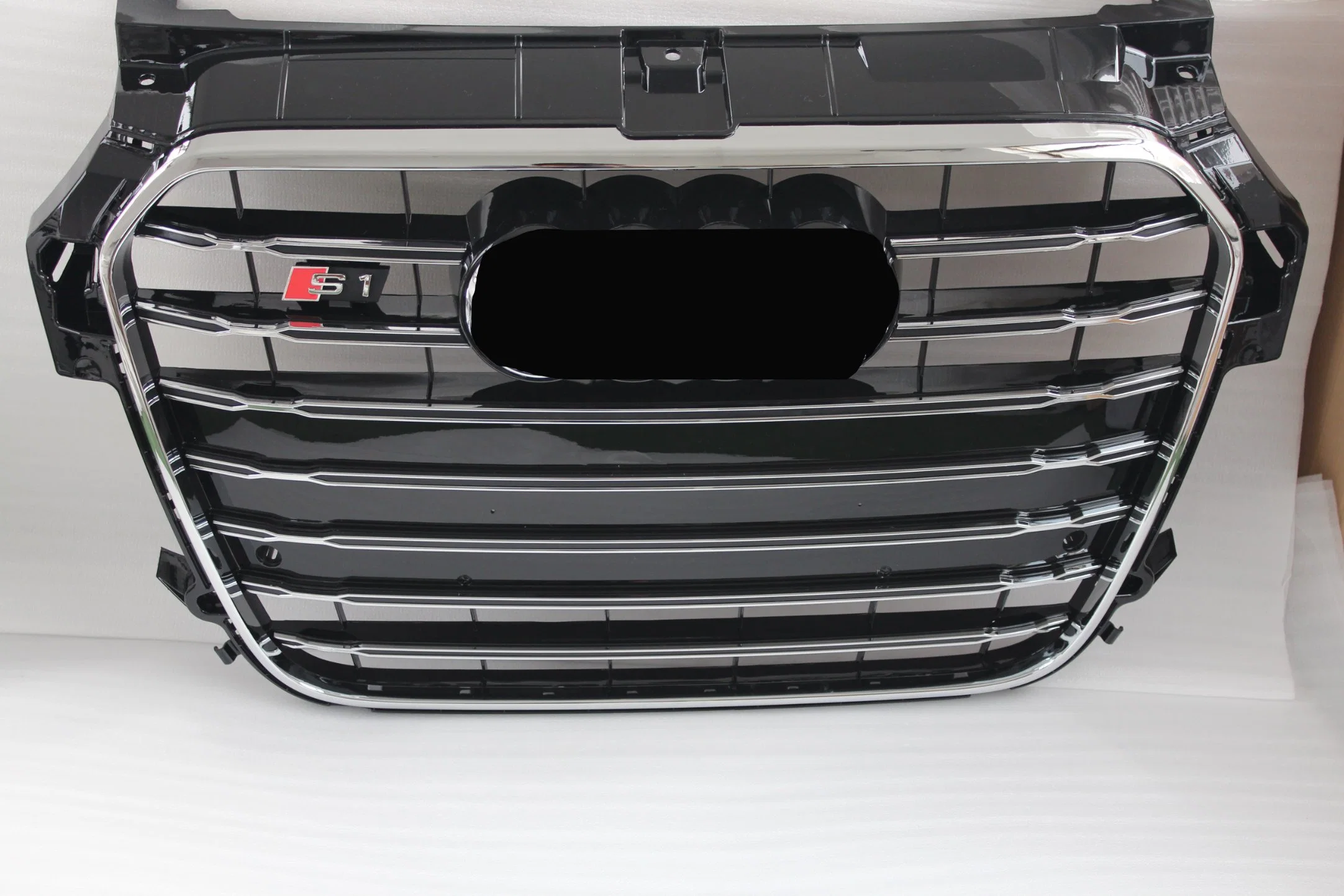 Factory Sale ABS Plastic Auto Body Kits Spare Parts Front Bumper Grilles for Audi A1 S1 2013-2015