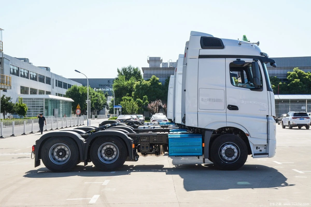 2023 New Bens 4X2 Tractor Truck