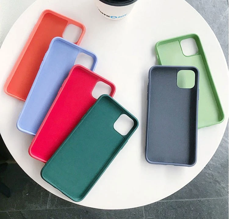 الخدوش Free Customs Color and High-Quality Silicone Candy Color New غطاء خلفي لعلبة هاتف من الألياف الدقيقة سائلة من السيليكون لـ iPhone12PRO مع الألياف الدقيقة