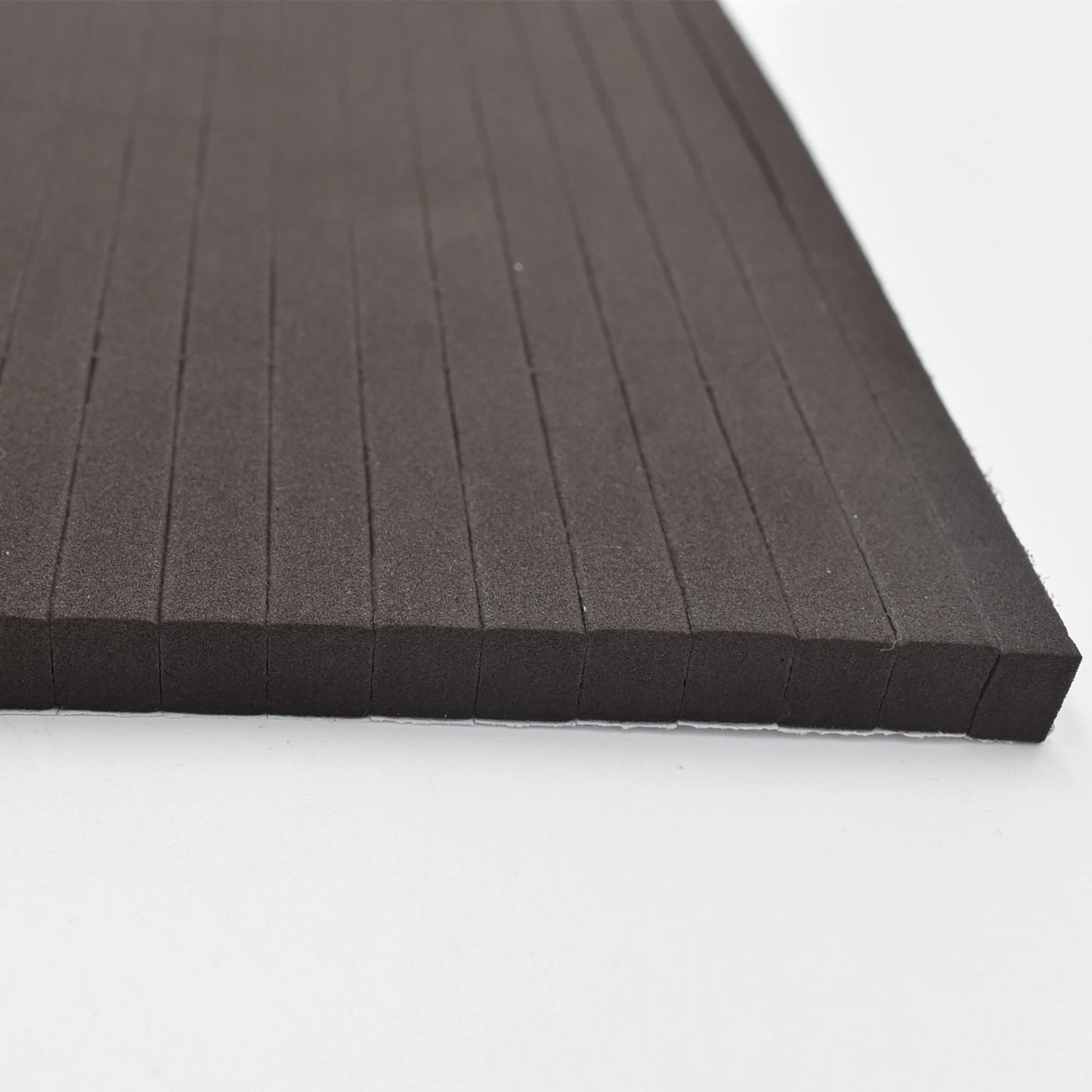 High Elastic Green Ejection Rubber Hardness: 60 Degree Sponge Rubber with Competitive Prices