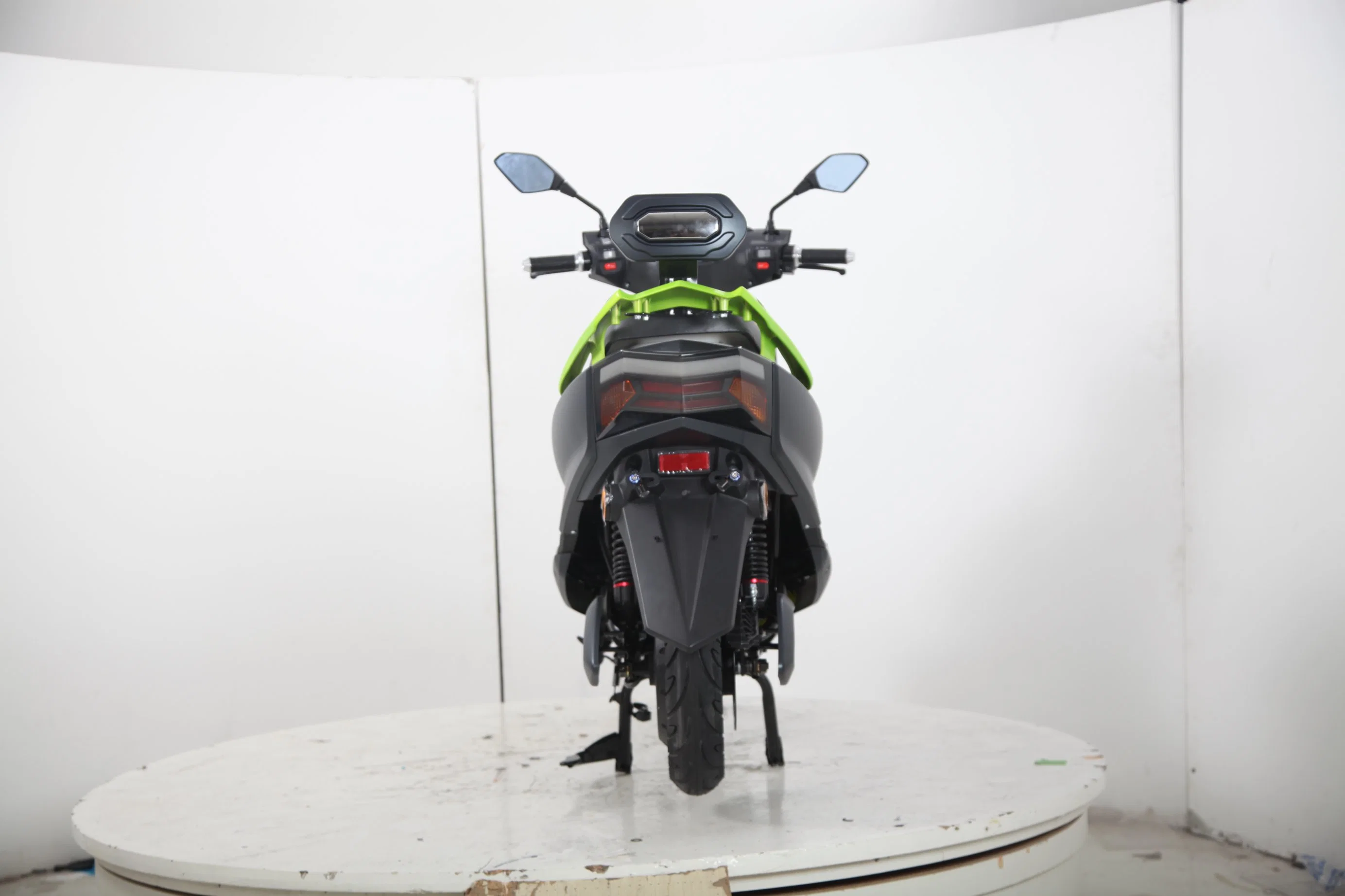 China Wuxi Fabrik große Energie 2400W Elektro-Scooter E-Motorrad