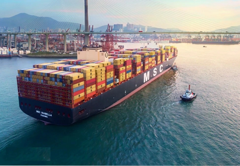 Транспортировочный контейнер из Наньша, Гуанчжоу, Китай в Катании, Италия с обслуживания от двери до двери