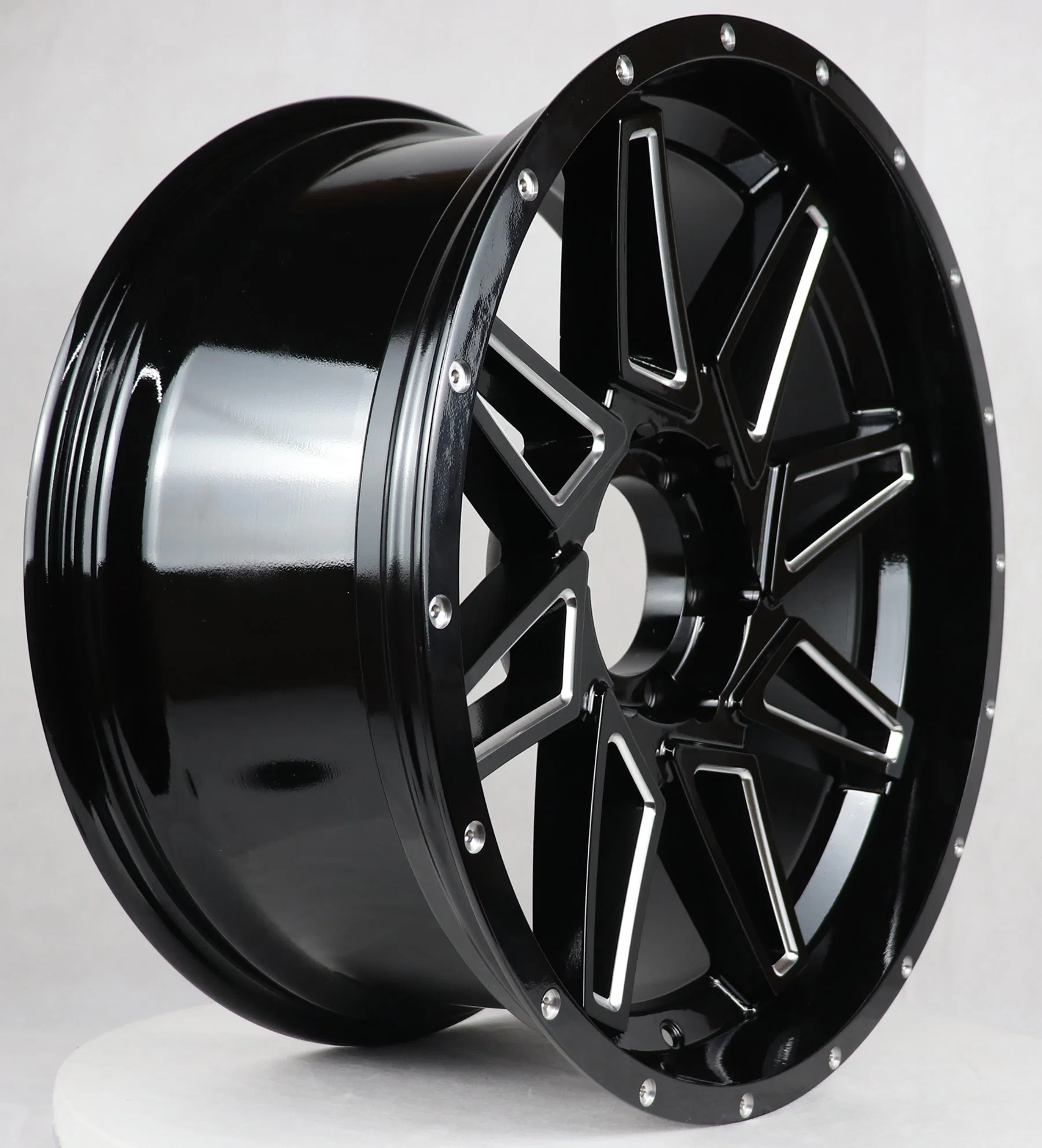 New Design Auto Spare Parts Car Accessories Rim Alloy Wheel for SUV Car