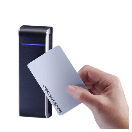 Blanc Imprimable double fréquence F08+ST4100 Carte RFID avec l'ID de l'exécution Numéro de série