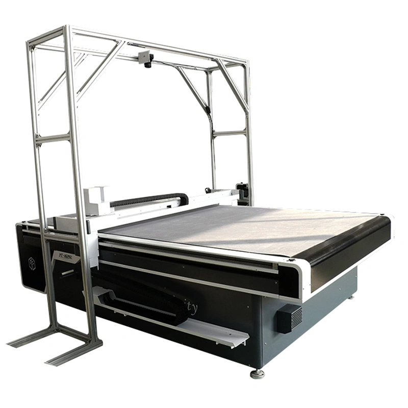 Fabric Textile Automatic Knife Cutting Machine Make Sports Wear Roll to Roll Laser Cutting Machine with Camera