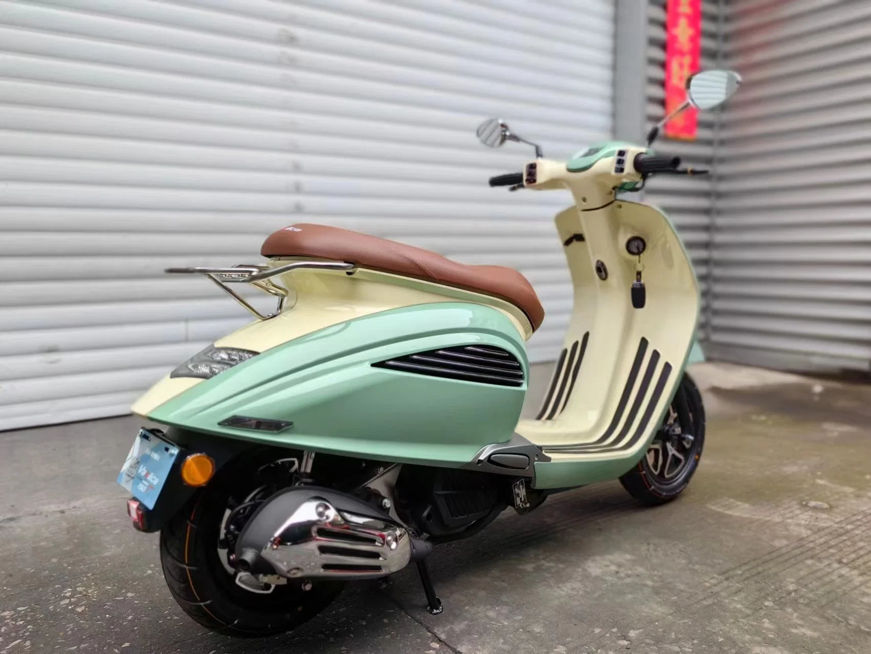 Geely Ming F19 150cc Water-Cooled Vespa Style Lady Scooter