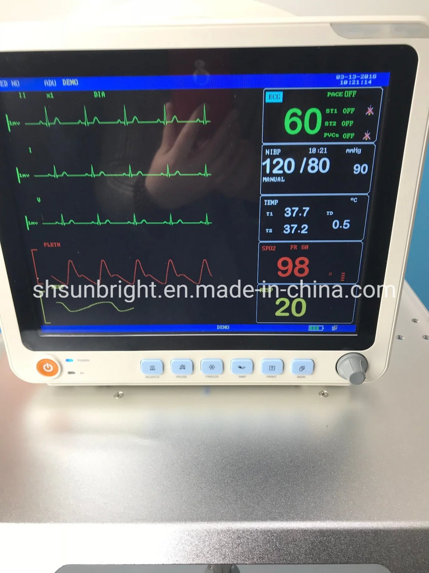 La fábrica bajo evaluación mejor monitor de paciente portátil