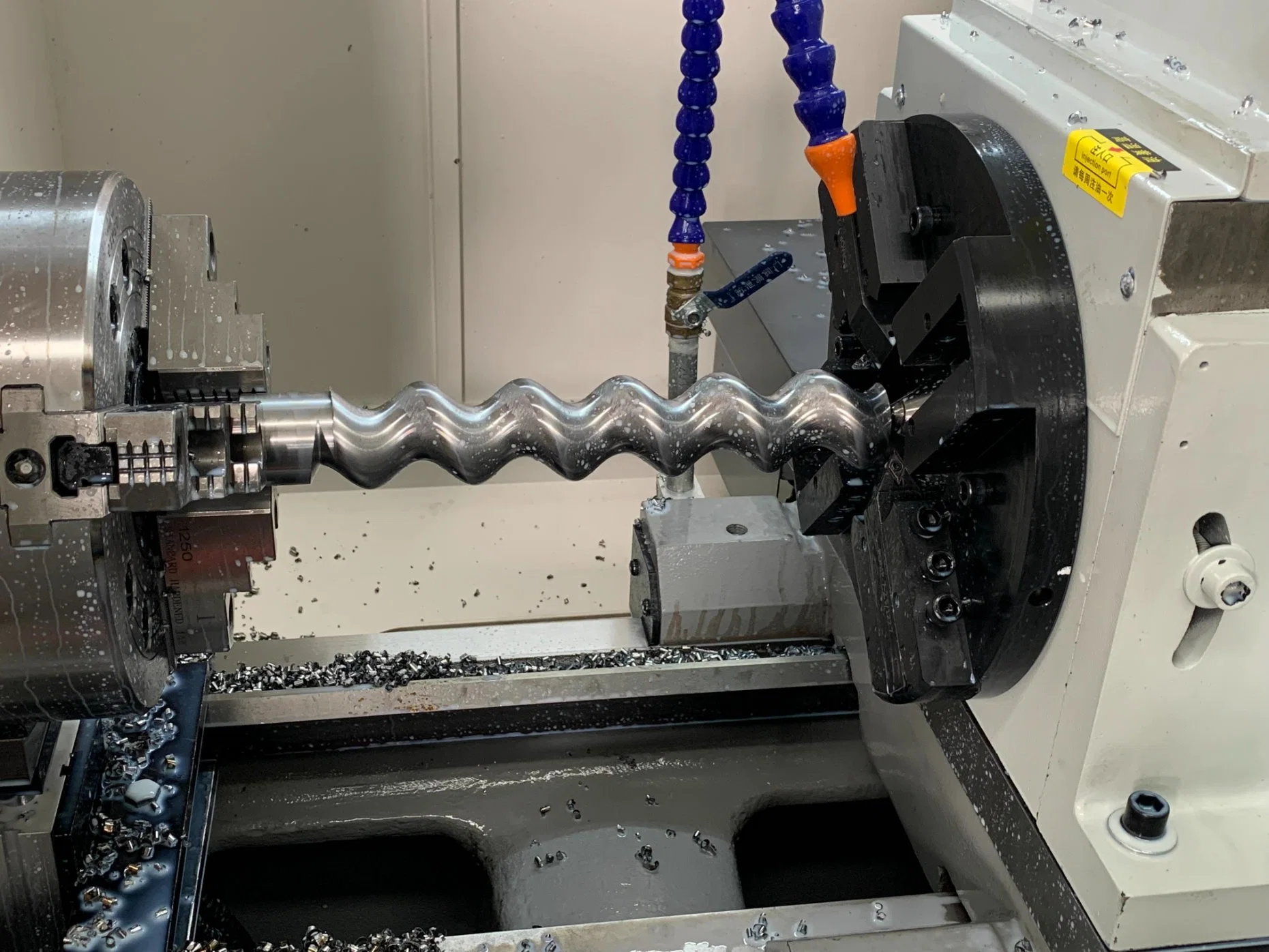 Machine de tourbillonnement de rotor CNC pour les pompes à vis