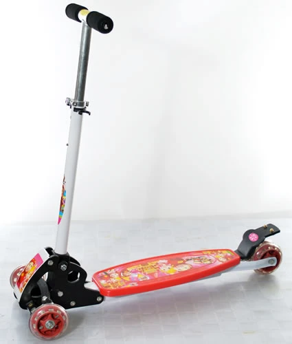 Children&prime; S Three-in-One Skidding Exercise Gift Scooter