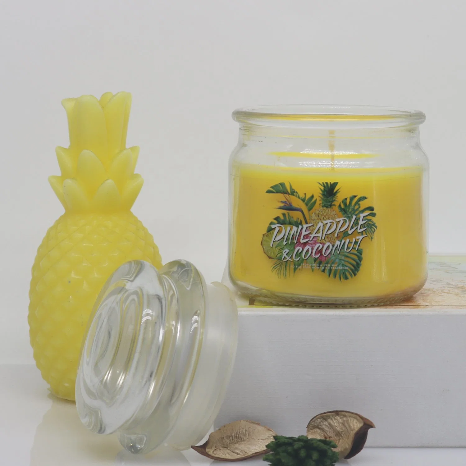 La piña y coco perfumada Vela de cera de soja Jar de fiesta