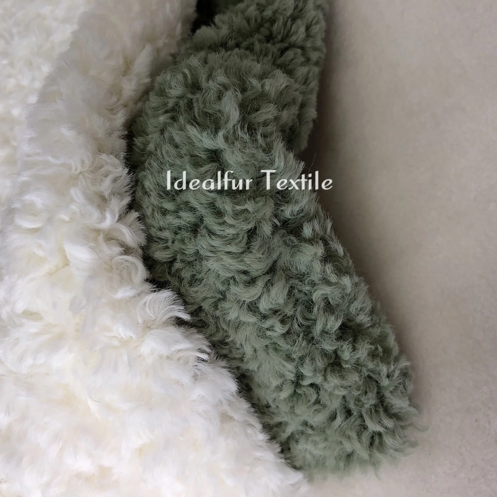 Short Pile Imitation Lambs Wool with Curly Texture