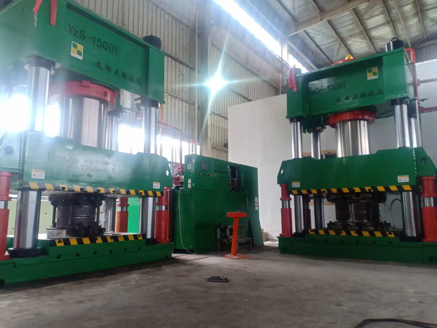 500 Ton Cold Forge Hydraulic Press Machine for Joint, Gear and Bearing