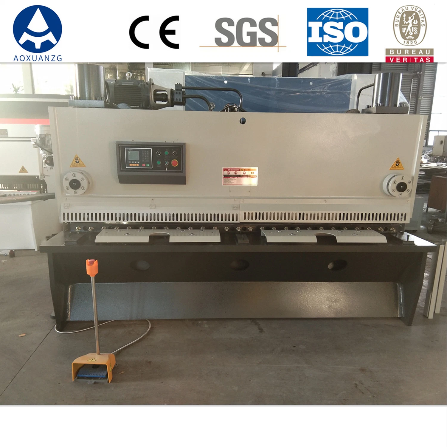 Control automático de la placa de lámina metálica de corte CNC Máquina de esquila la esquila de guillotina hidráulica Máquina