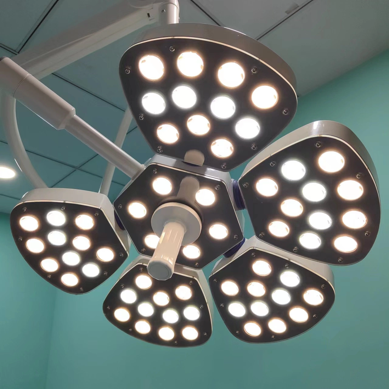 Medical Ceiling Mounted Operating Room Lamp LED Shadowless Surgical Light for Hospital