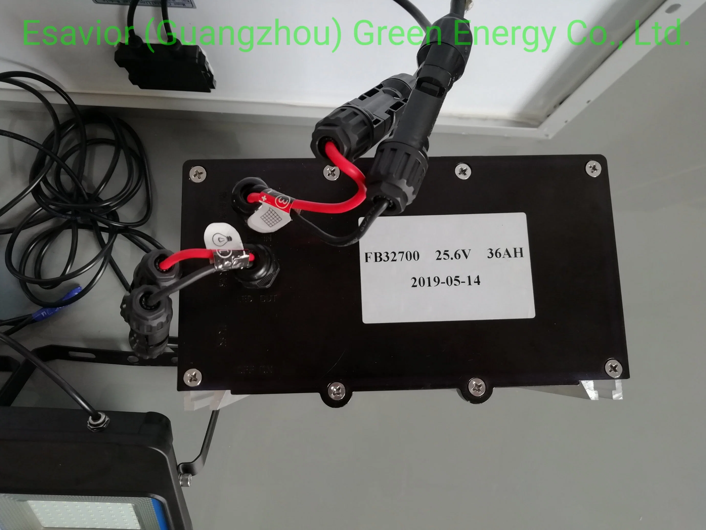 Esavior 100W Solar Flood Light Street Lighting Lamp with LiFePO4 Lithium Battery Microwave Sensor