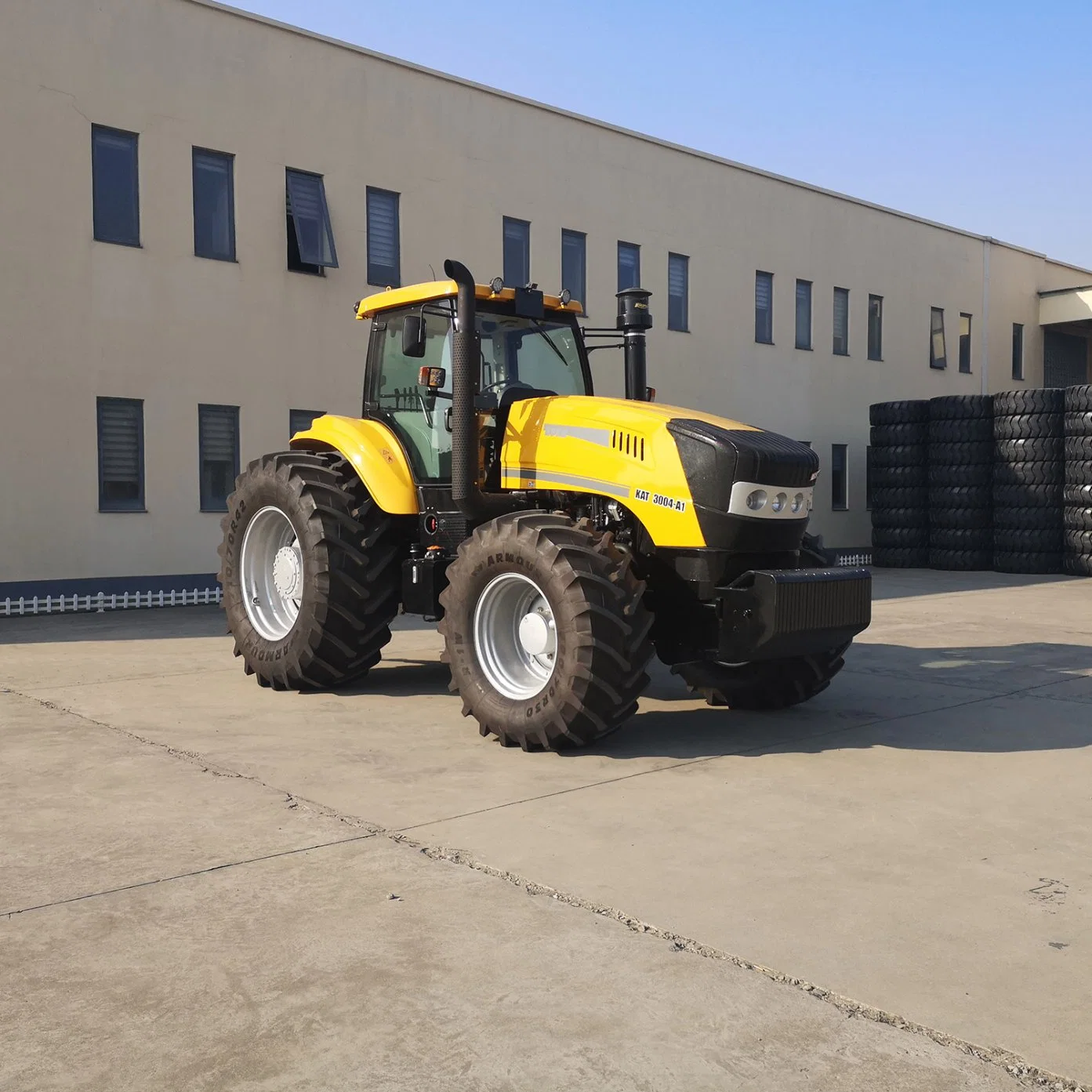 Kat3004-A1 Tractor Tractor agrícola de China Gran Gran Tractor 300CV