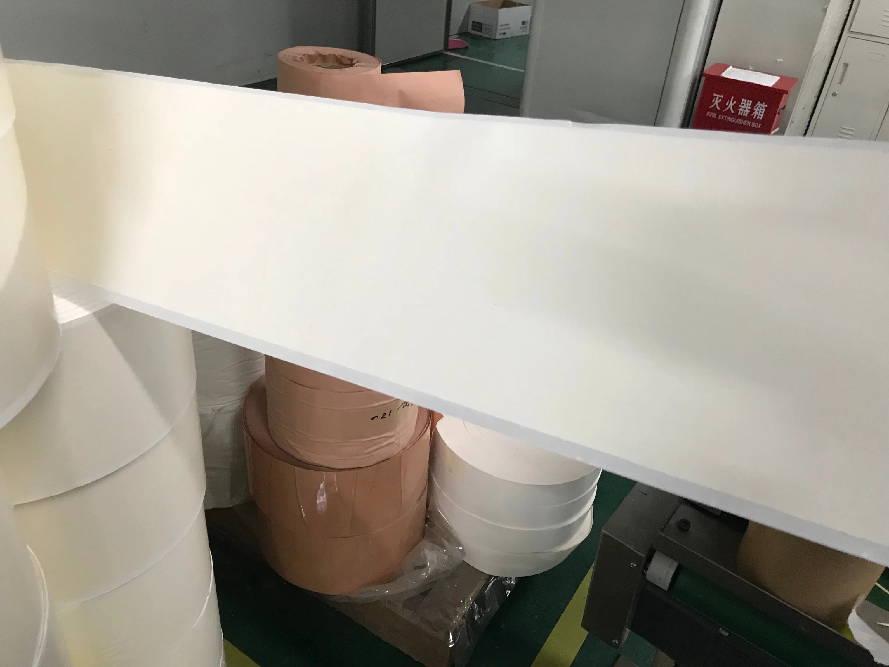 Manufacturejumbo Medical Adhesive Tape Plaster Zinc Oxide PE Tape/Silk Tape/Non-Woven Paper Tape Semi-Finished Raw Material