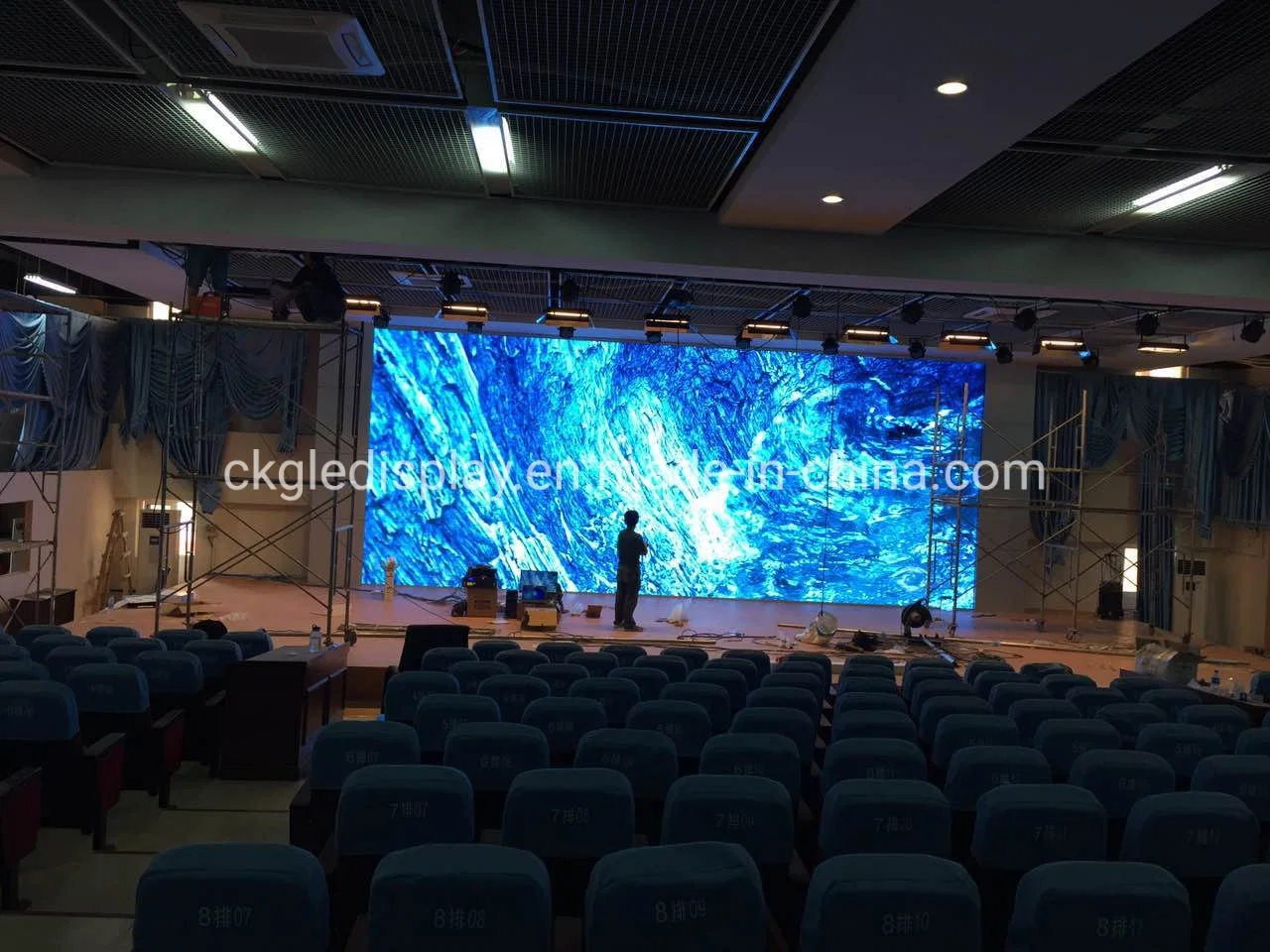 High Resolution LED Screen Indoor P2.5 RGB LED Display Screen Fixed Meeting Room Billboards