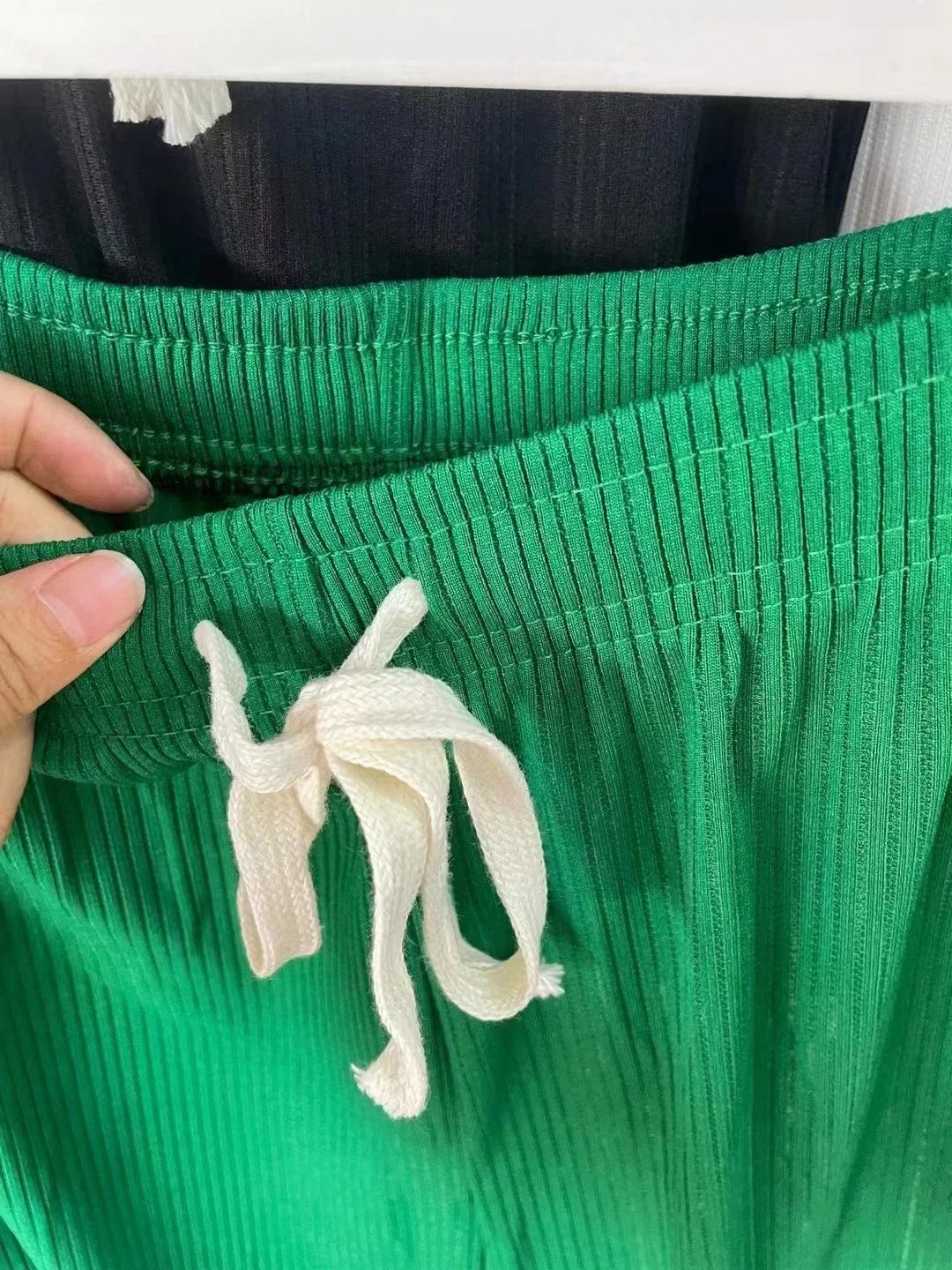 Überfüllte Kleidung Lady Casual Hosen Große Menge Bekleidung Aktien