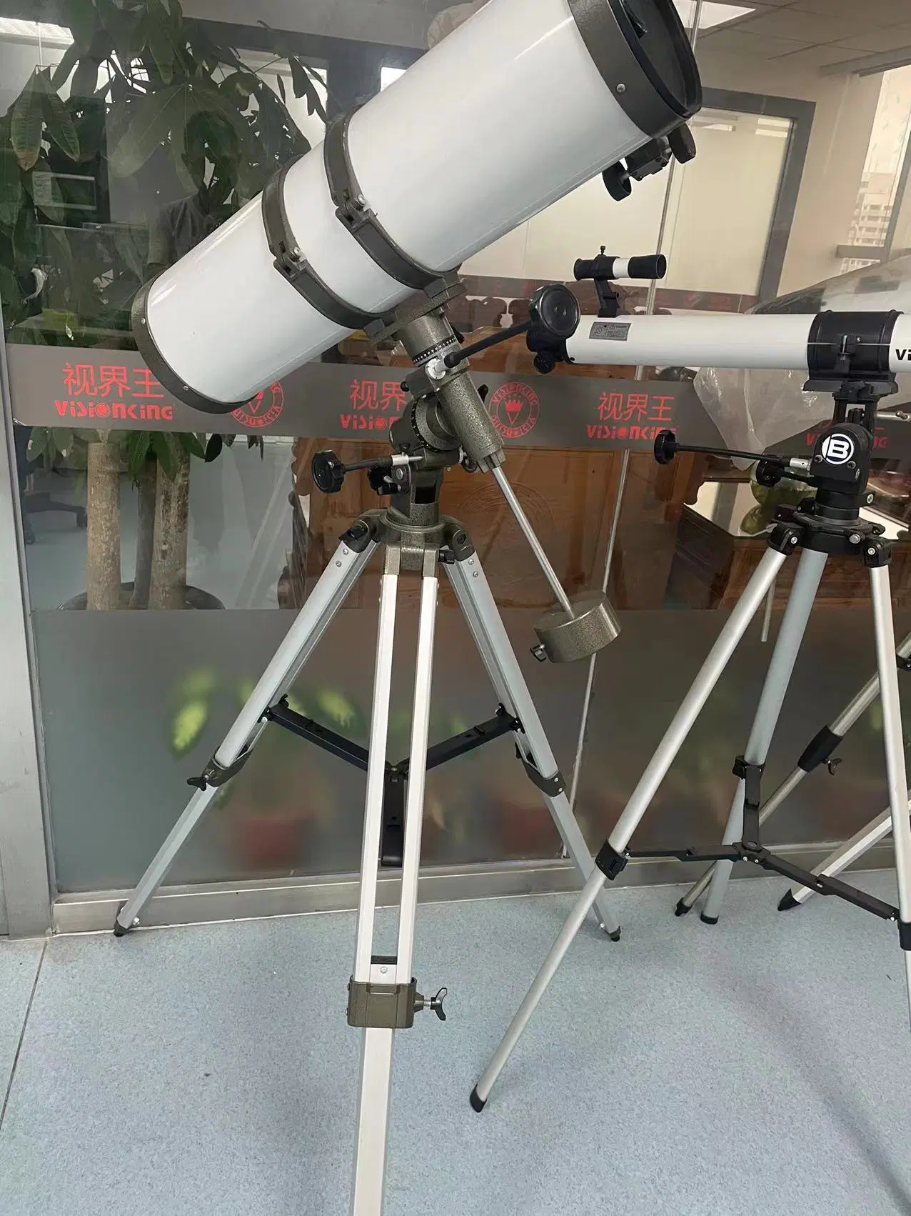 Visionking 6 Zoll 150 - 1400mm EQ Newtonian Astronomical Telescope + Motor