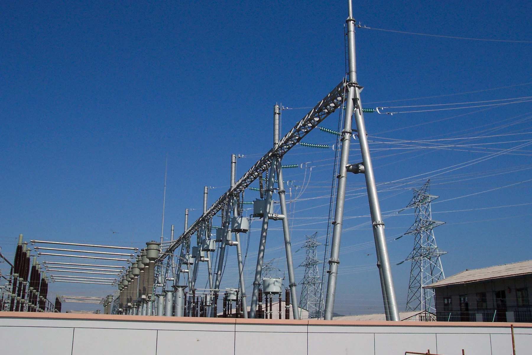 33kv-500kv sous-station électrique de ligne de transmission acier de construction