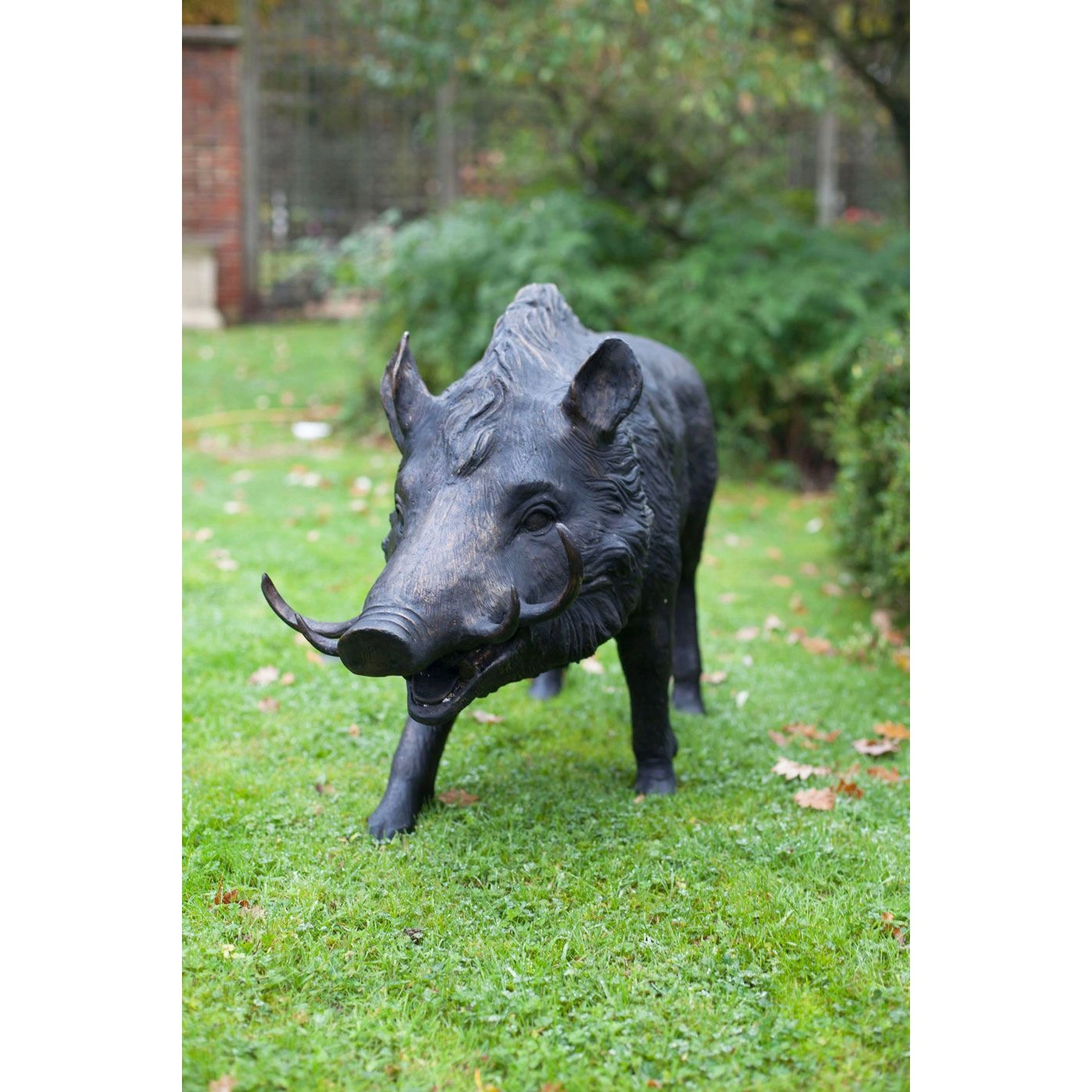 Berühmte Outdoor Kleine Straßendekoration Lustige Messing Laufende Schwein Skulptur