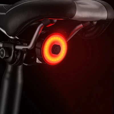 Neuer Intelligenter Bremssensor Fahrrad Scheinwerfer Wiederaufladbarer Wasserdichter Smart Flash LED-Rücklicht für Fahrräder