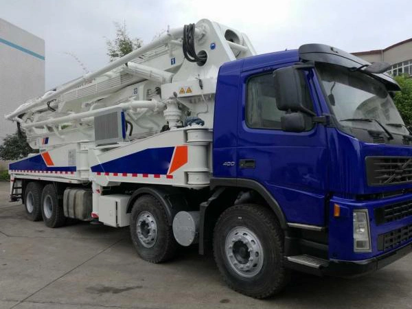 Pompe à béton montés sur camion Zoomlion pour 47X-5rz 47m de béton