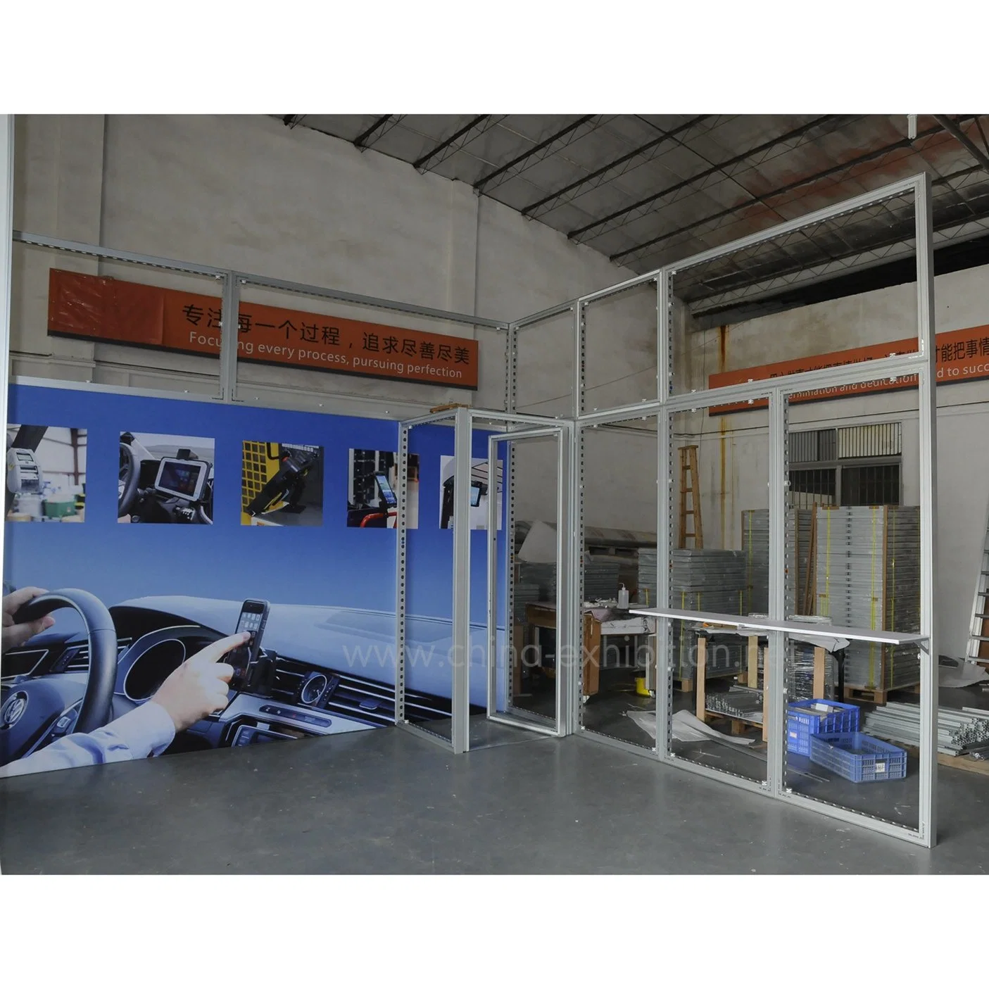 Shanghai Fashion Fabrication Standard Partition Jewelry 3X2 Aluminum Display China Exhibition Booth Design