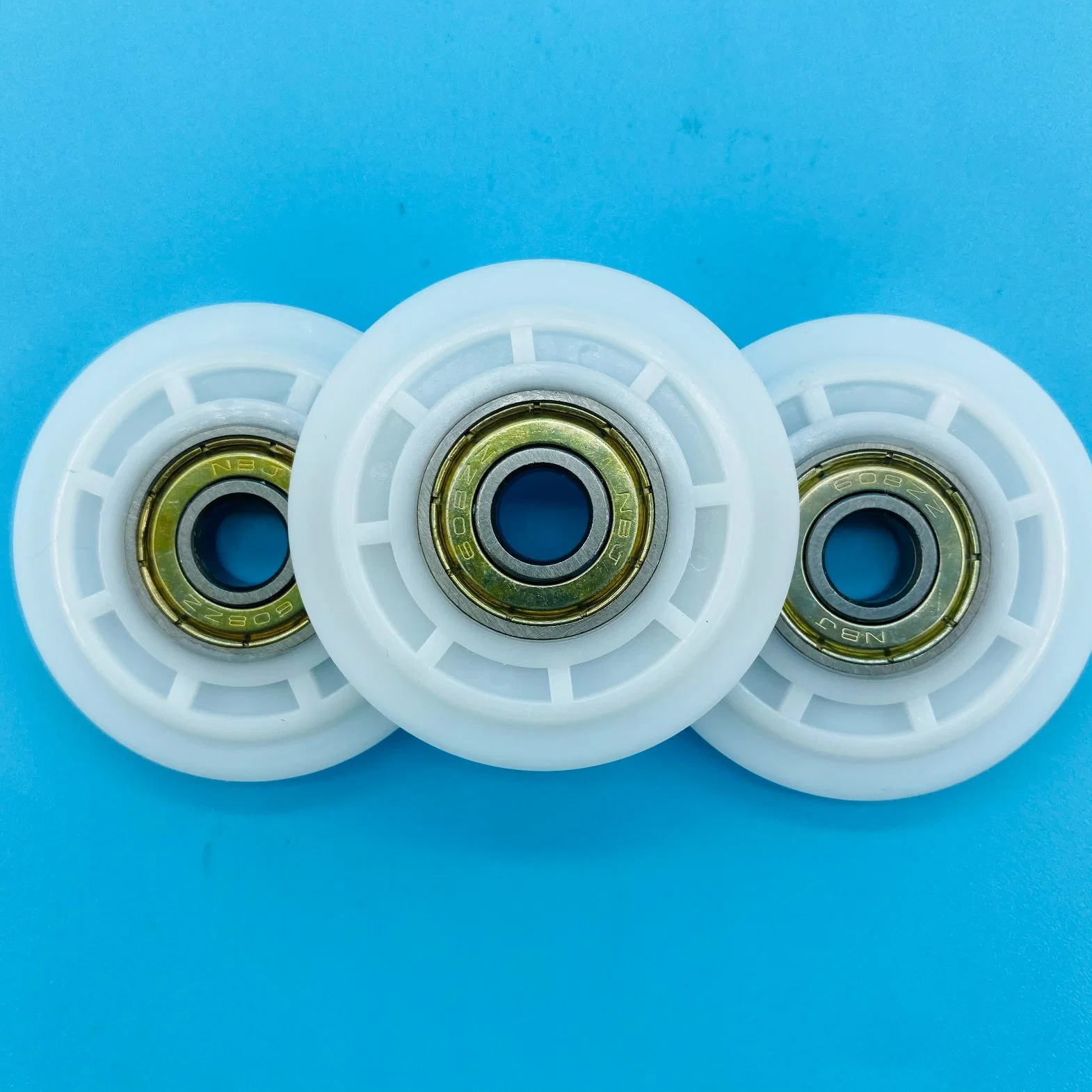 Factory Direct Sales and Easy to Load Size 8*45*7mm 608zz Type Plastic Bearing Pulley