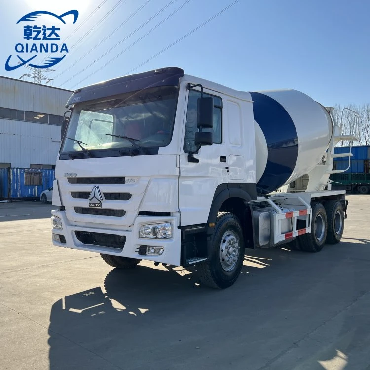 HOWO 6*4 Concrete Mixer, Commercial Vehicle, Low Price for Sale