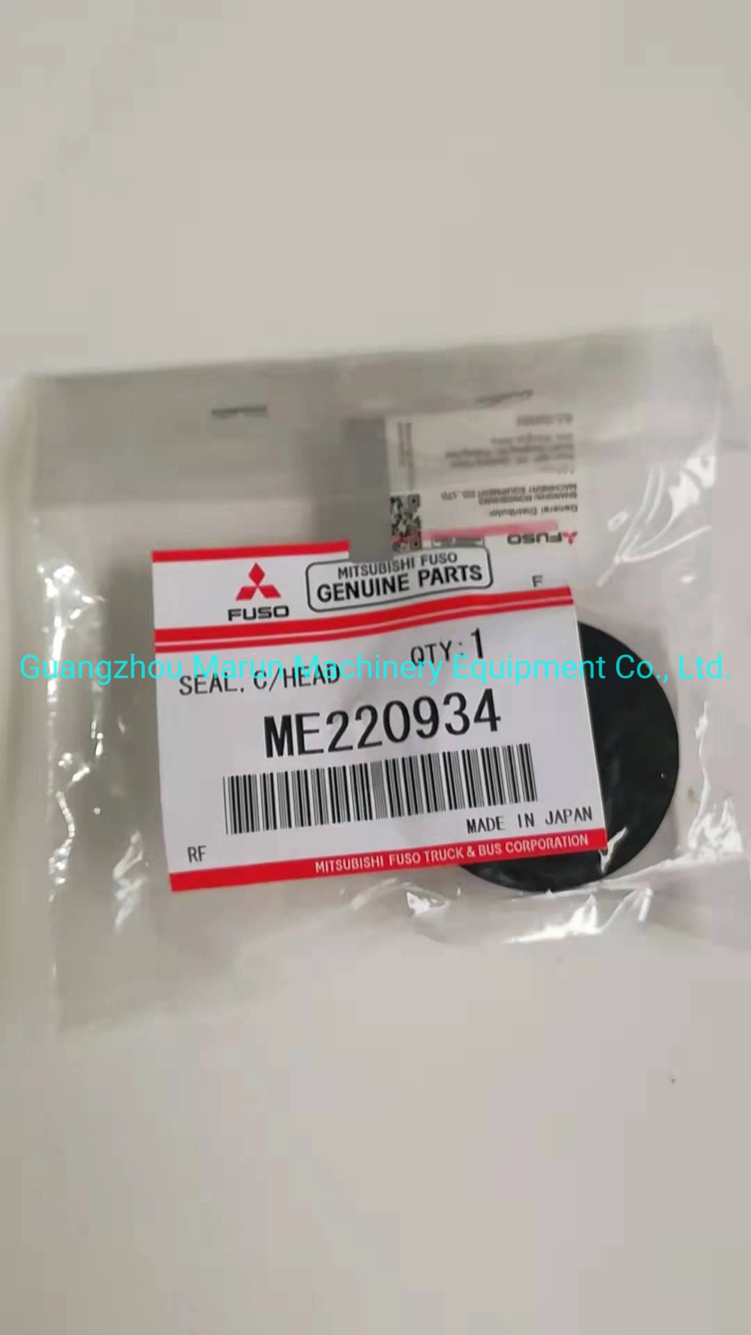 Original Mitsubishi 4m50 Sy215W Seal Cover for Crankshaft Me220934