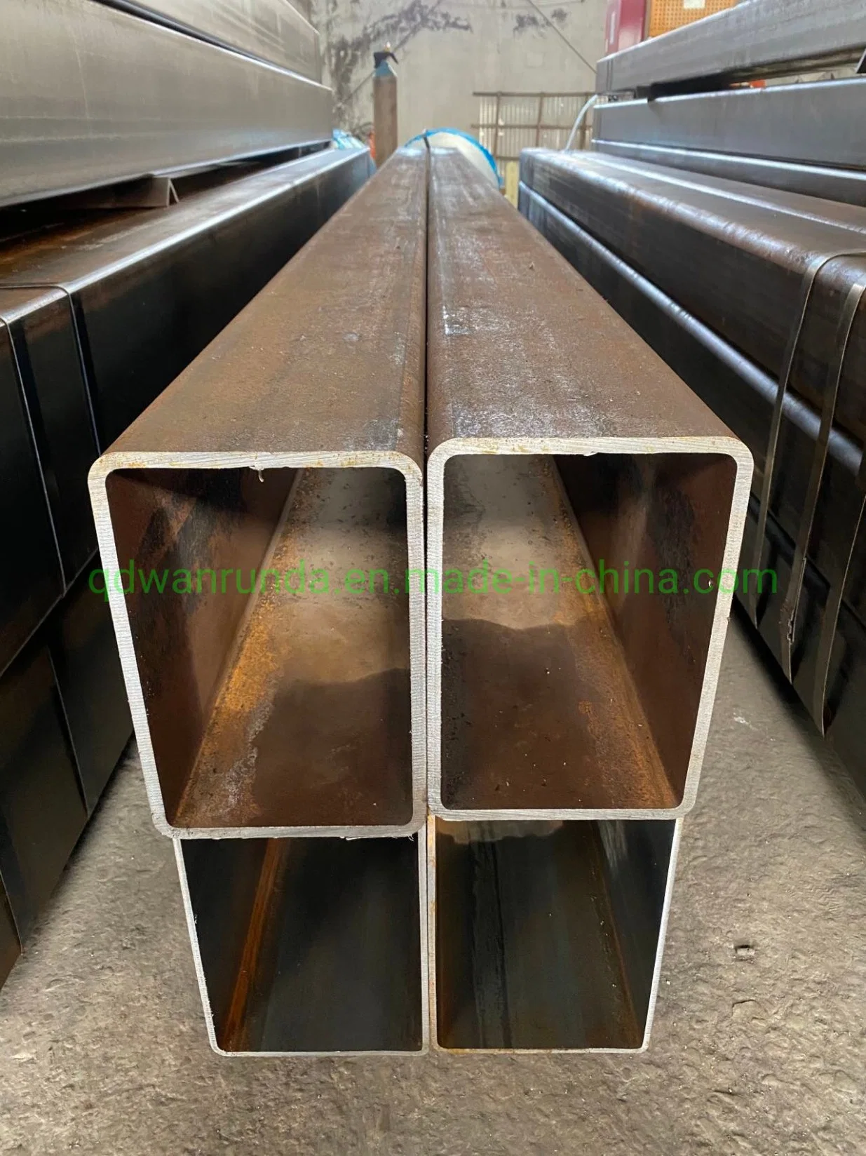 Material Grade Q355b Rectangular Steel Tube (RHS) 300X200X10mm X 6000mm Surface Anti-Rust Oil Covered