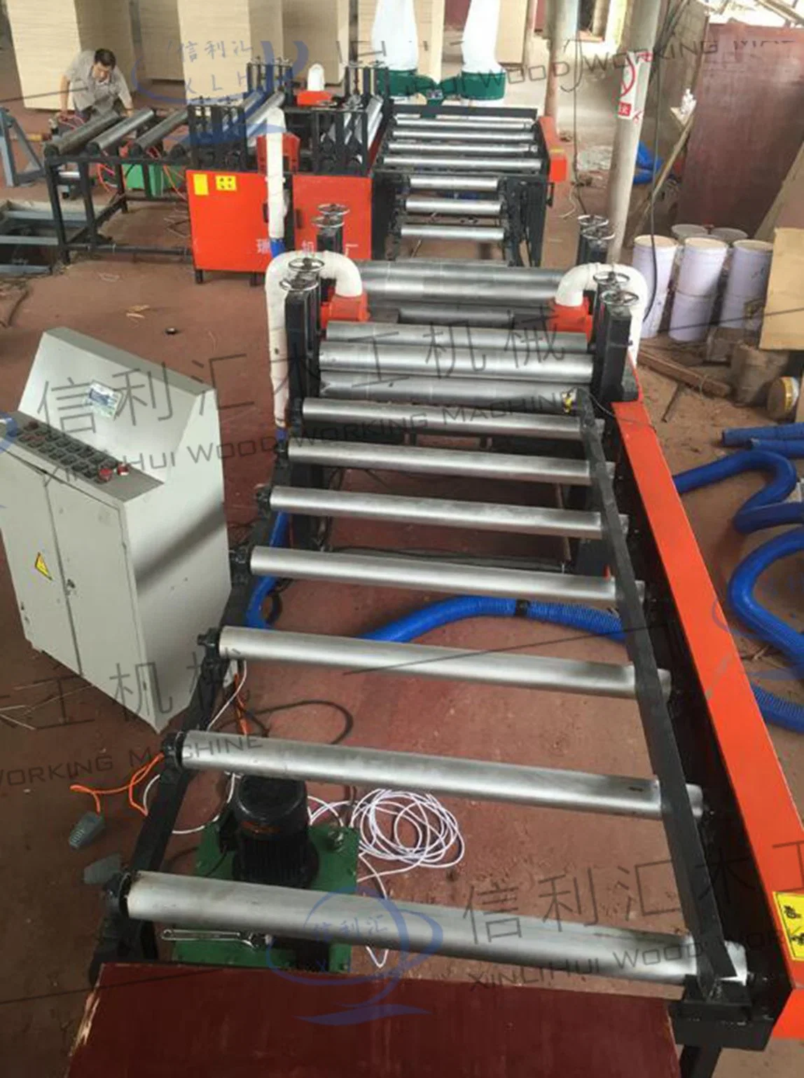 Only One Person Can Complete The Auto Four Side Sawing Machine Process of The Plate, Which Greatly Improves The Production Efficiency and Saves The Labor Cost.