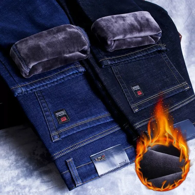 Le roi d'une marque de Jeans pure de seconde main Balles Balles Ukay Vêtements mixtes Ukay utilisé pantalons en jean d'hiver