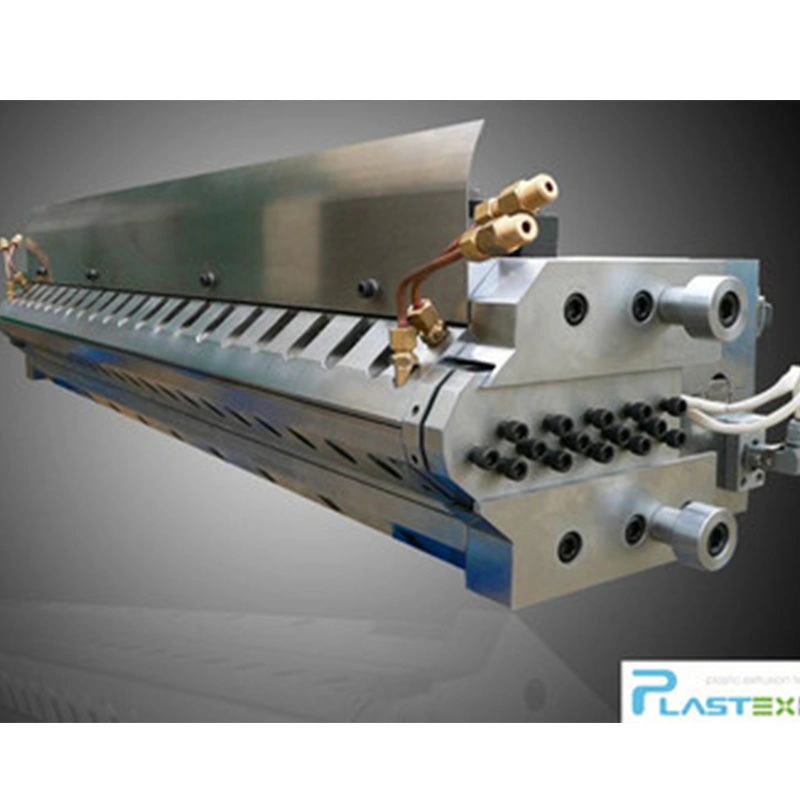 Extrusion Blowing Moulding Machine Making Plastic Water Bottle